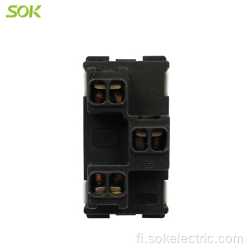 15A127V US Power Italian Socket Outlet CE CB